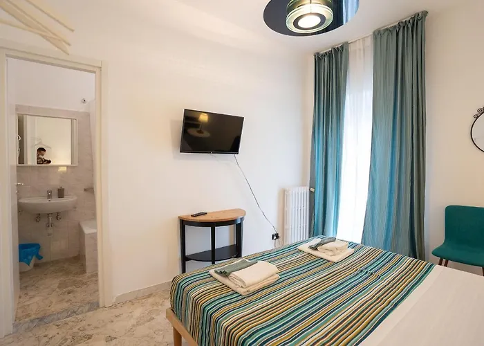 Cavour Bari Centro _ Brand City Life _